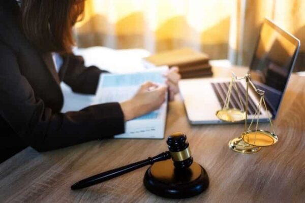Xu Hướng Công Nghệ Trong Nghề Luật Sư Tương Lai Của Ngành Pháp Lý